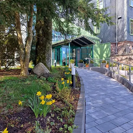 Berg & Gabelbach 4* 일메나우