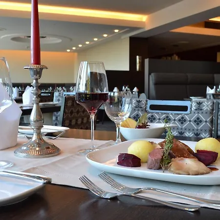 Hotel Berg & Gabelbach 4*